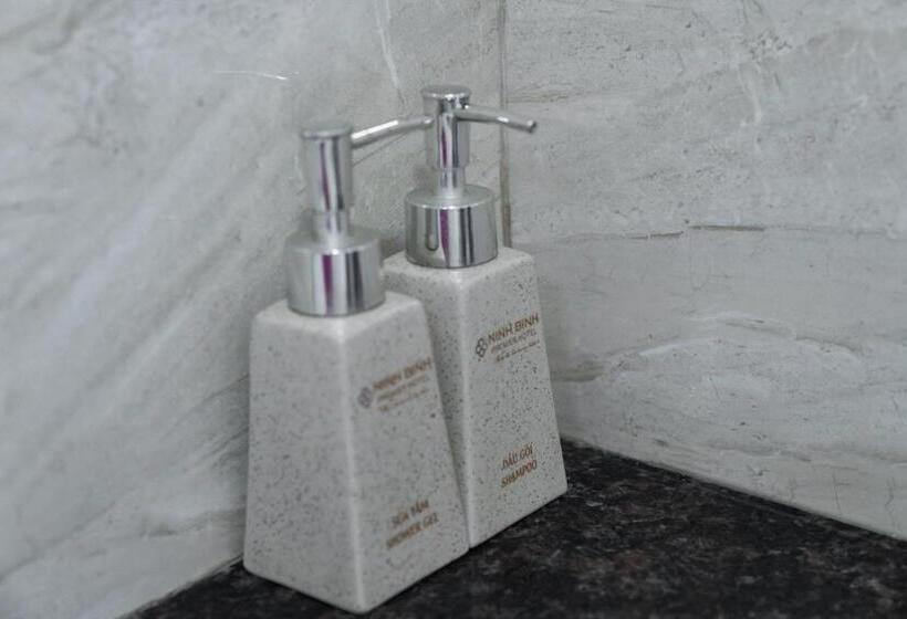 اتاق لوکس با تخت بزرگ, Ninh Bình Premier