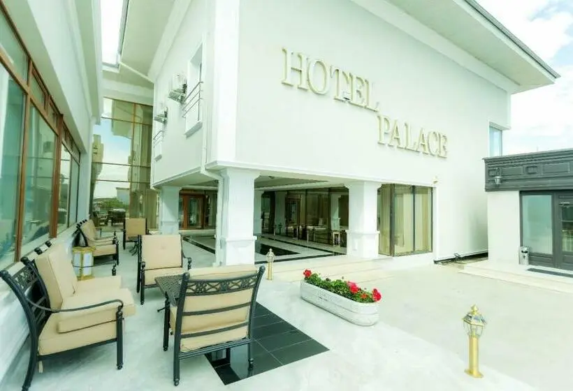 اتاق لوکس, Palace