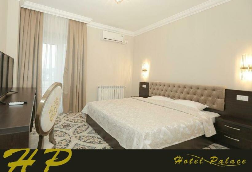 Номер Deluxe, Palace