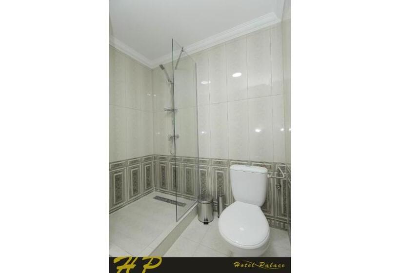 Номер Deluxe, Palace