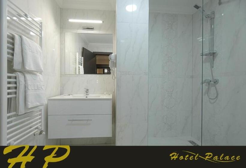 Номер Deluxe, Palace