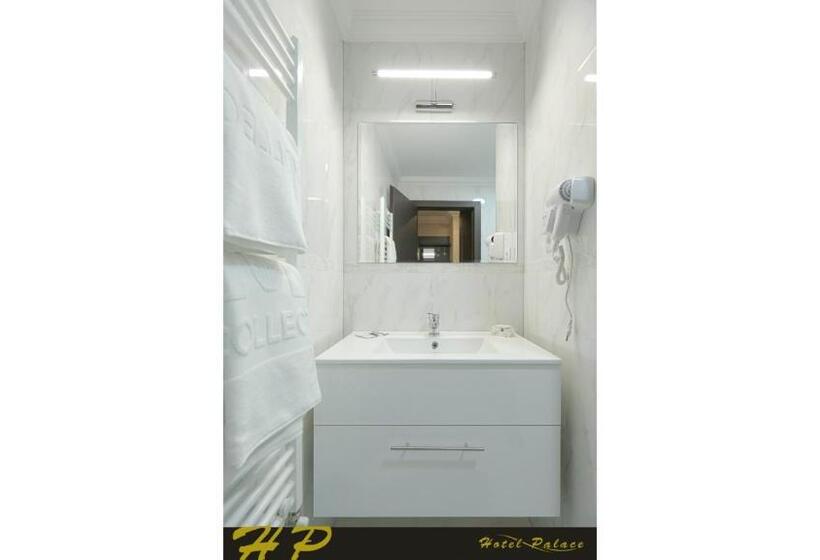 Номер Deluxe, Palace