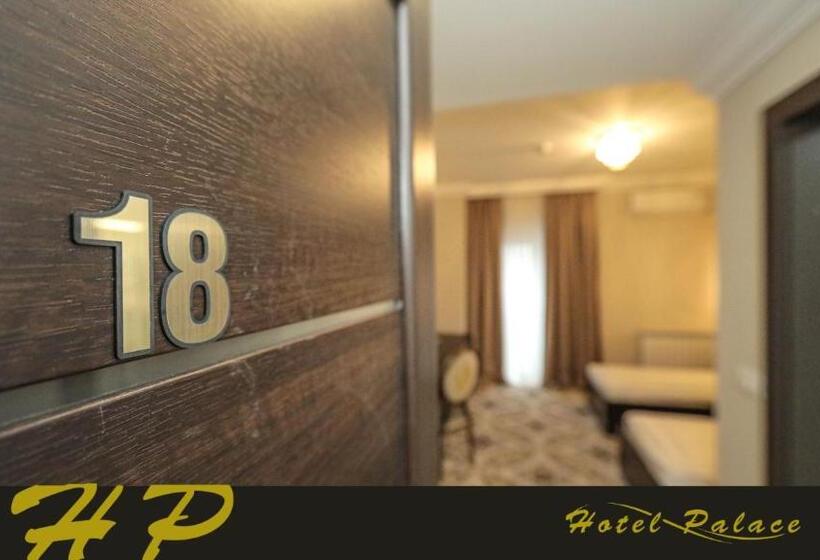 Номер Deluxe, Palace