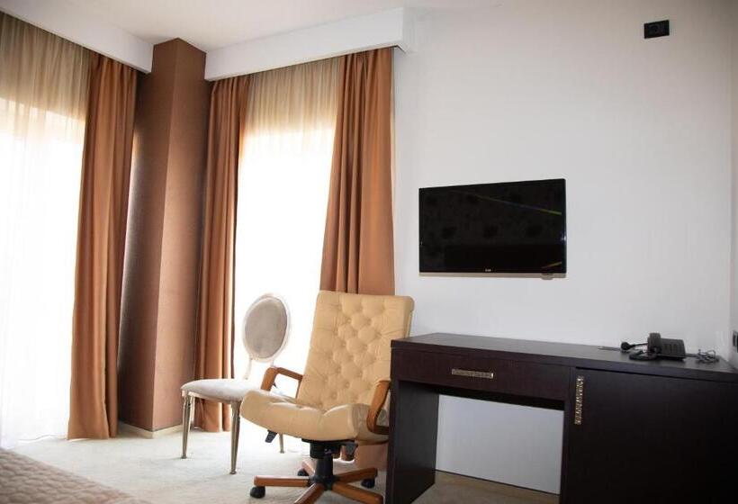 Апартаменты 1 Спальня, Palace