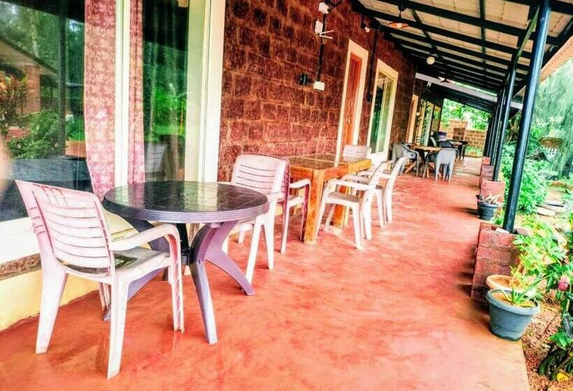 Quarto Quádruplo Estandar, Riverstone Riverfront Stay