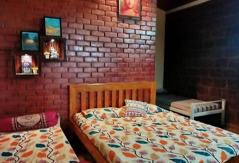 Quarto Quádruplo Estandar, Riverstone Riverfront Stay