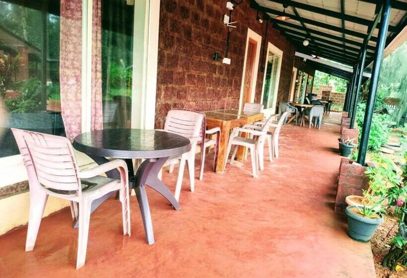 Quarto Quadruple Standart com Varanda, Riverstone Riverfront Stay