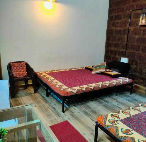 Quarto Quadruple Standart com Varanda, Riverstone Riverfront Stay