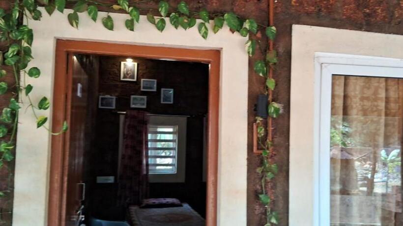 Quarto Triplo Estandar com Sacada, Riverstone Riverfront Stay