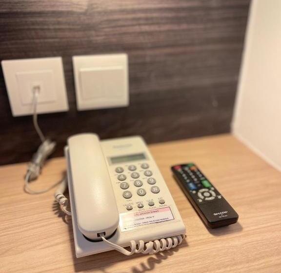 חדר דחוקס עם מיטת קינג, Win