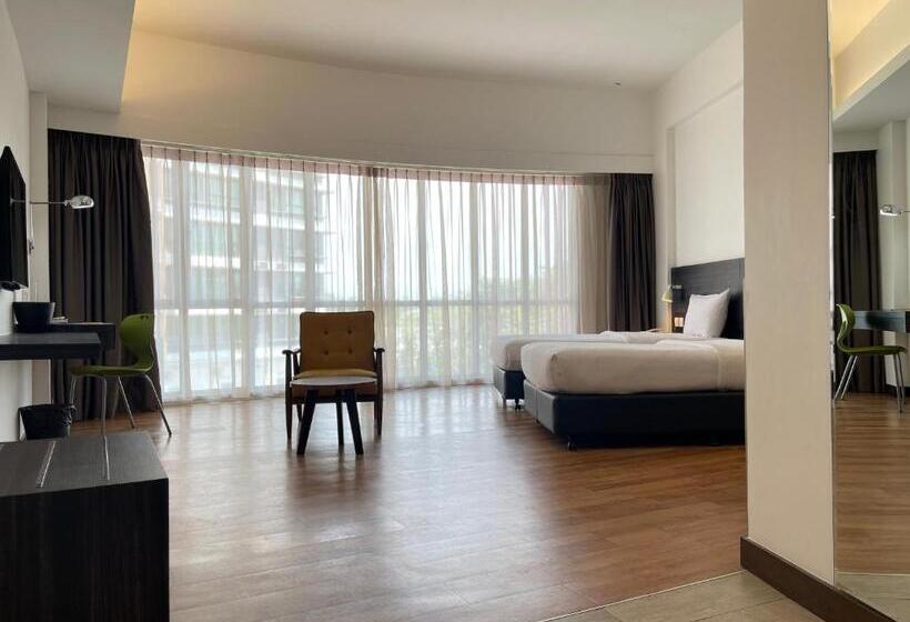 חדר סופריור, Win