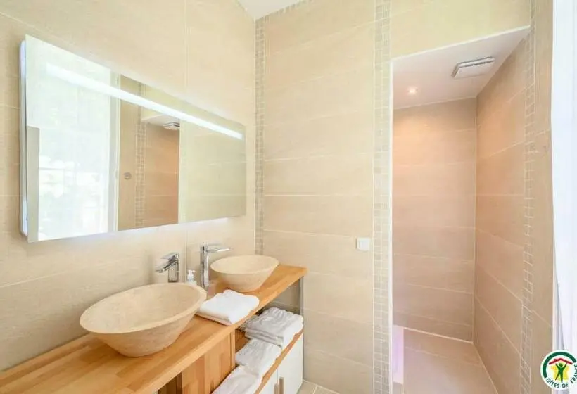 اتاق استاندارد با چشم‌انداز باغ, B&b Au Bois Dormant Chambres D Hotes