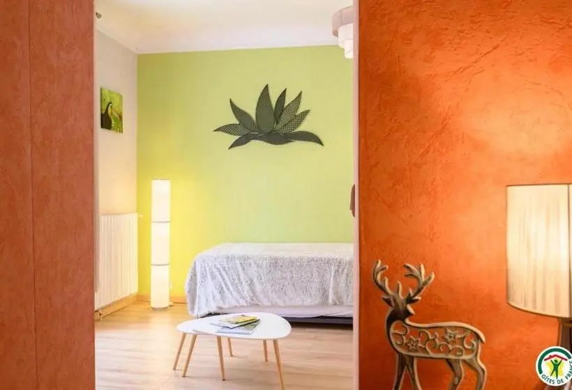 اتاق کلاسیک سه تخته, B&b Au Bois Dormant Chambres D Hotes