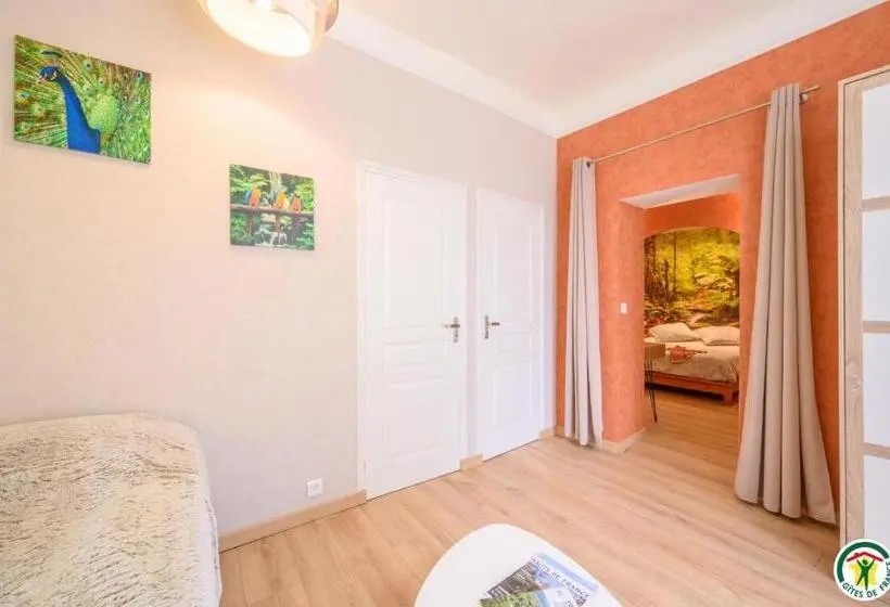 اتاق کلاسیک سه تخته, B&b Au Bois Dormant Chambres D Hotes