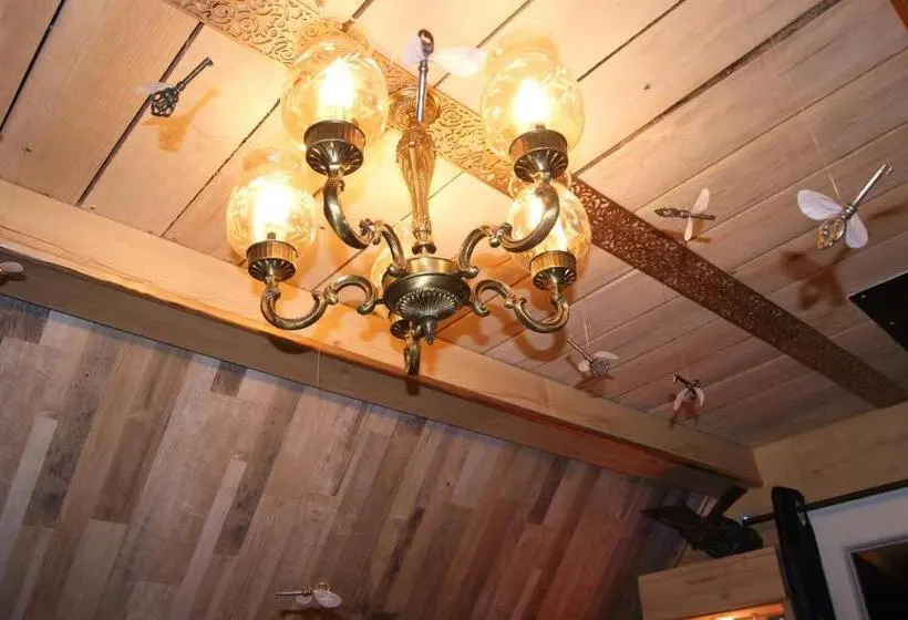 کلبه ییلاقی, B&b Au Bois Dormant Chambres D Hotes