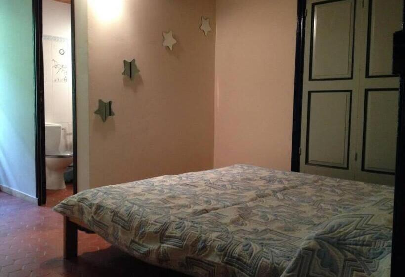 스탠다드 룸, Gite Le Pelens