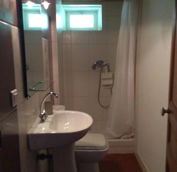 스탠다드 트리플 룸, Gite Le Pelens