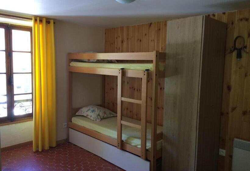 4인용 스탠다드 룸, Gite Le Pelens