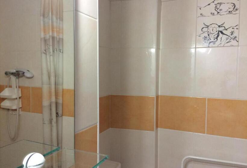 4인용 스탠다드 룸, Gite Le Pelens