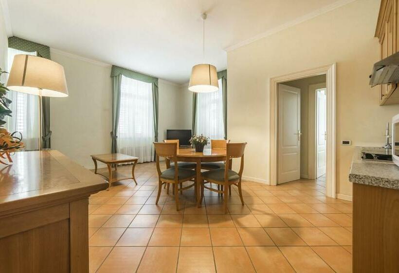 オーシャンビューバルコニー付きワンベッドルームアパートメント, Residence Villa Marina