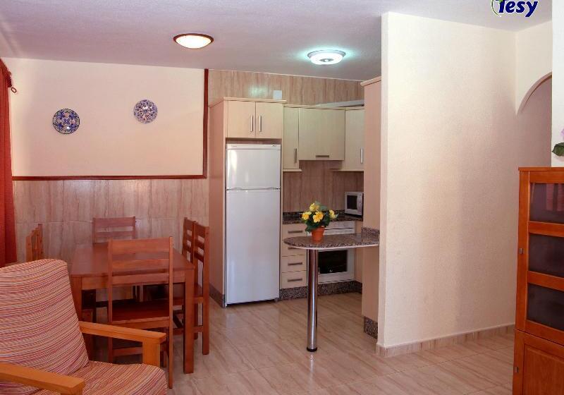 آپارتمان 1 خوابه, Apartamentos Tesy