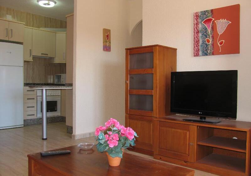 آپارتمان 1 خوابه, Apartamentos Tesy