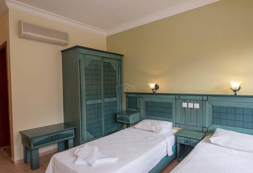 スタンダードルーム, Celay Hotel