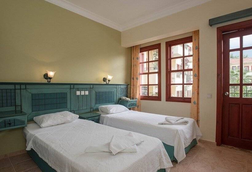 スタンダードルーム, Celay Hotel