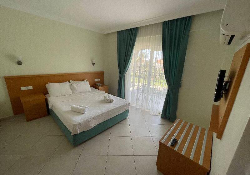 デラックスルーム, Celay Hotel