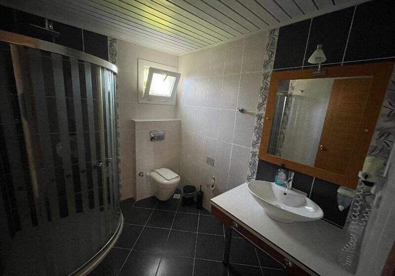 デラックスルーム, Celay Hotel