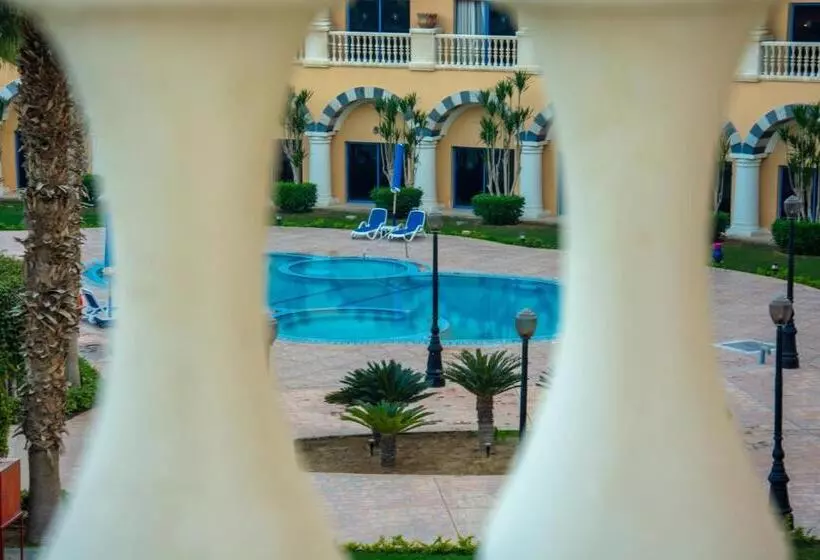 اتاق سوپریور با چشمانداز استخر, Helnan Dream Hotel And Conference Center