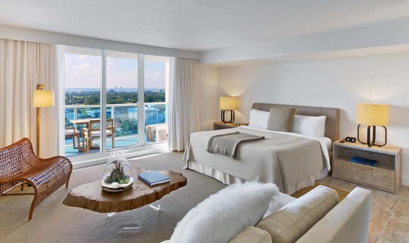 带城市景观的套间, 1 Hotel South Beach