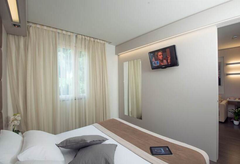 سوییت, As Hotel Dei Giovi