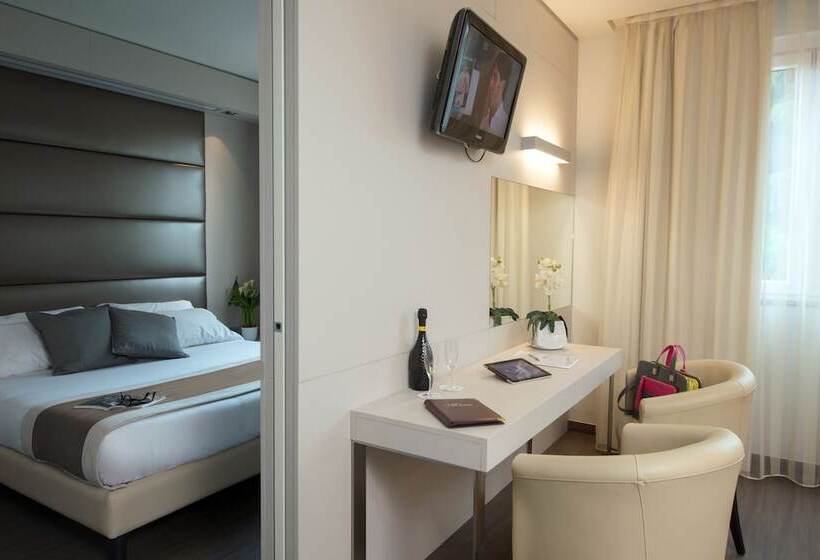 スイート, As Hotel Dei Giovi