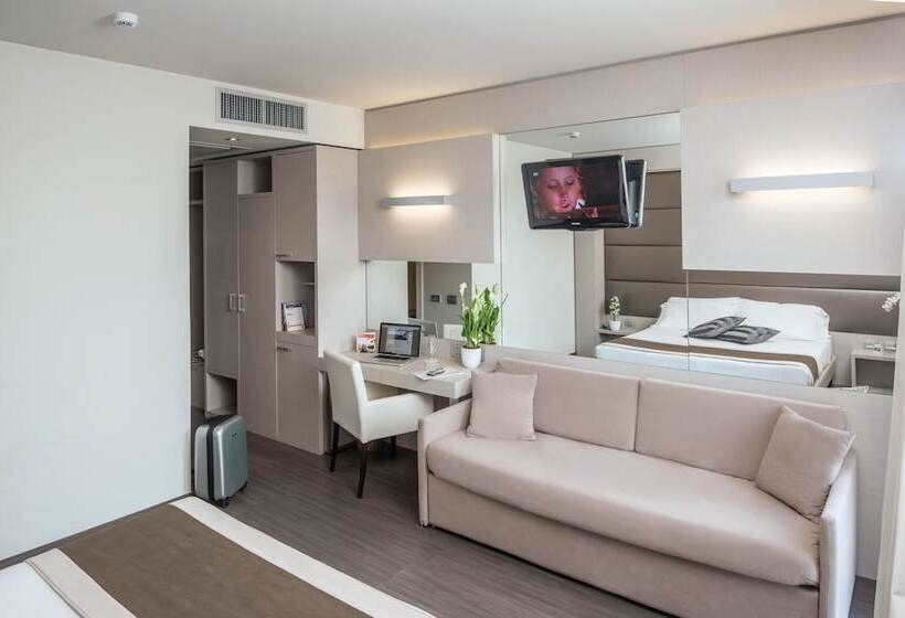 جناح, As Hotel Dei Giovi