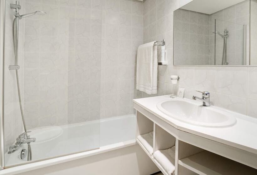 スタンダードルーム, Domaine De Charmeil