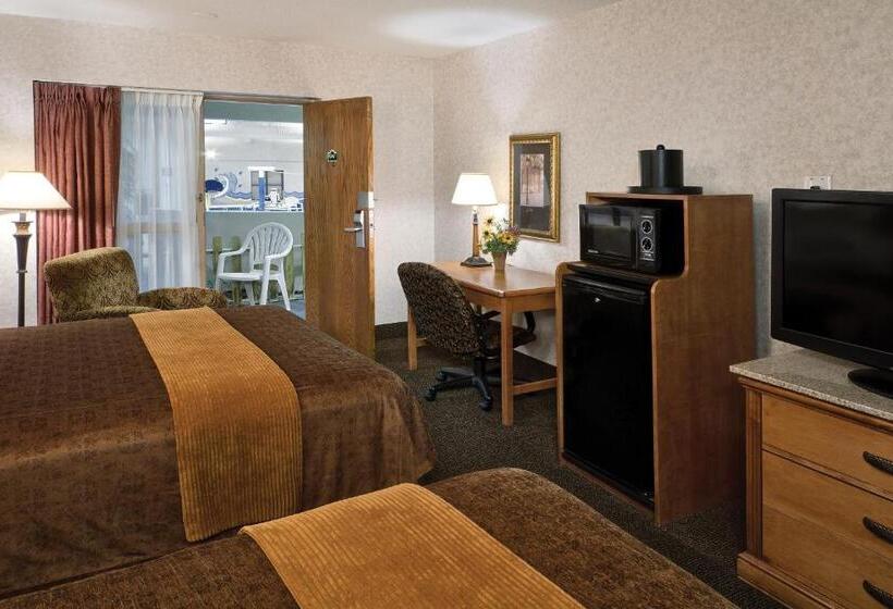 带2个双人床的标准工作室, Best Western Plus Ramkota