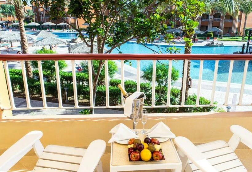 اتاق استاندارد با چشم‌انداز استخر, Sentido Caribbean World Soma Bay