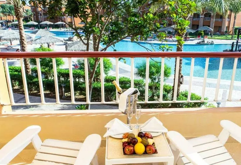اتاق استاندارد با چشمانداز استخر, Sentido Caribbean World Soma Bay