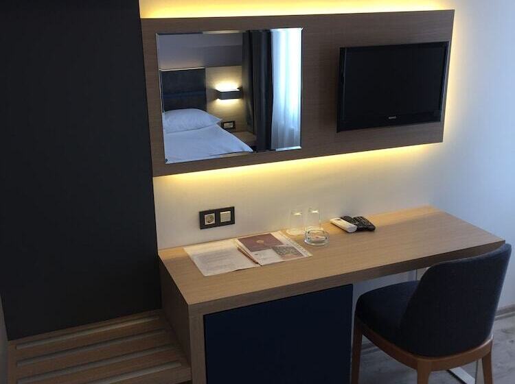 غرفة قياسية, Helen