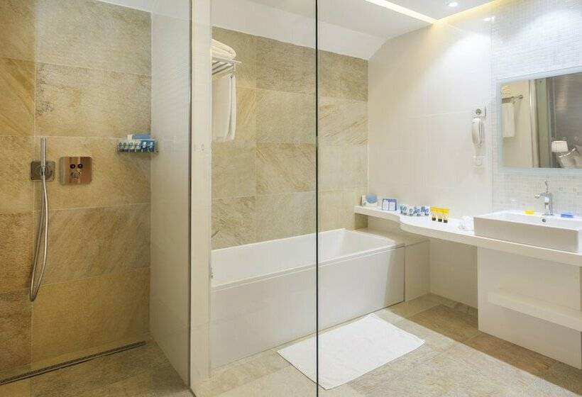 行政单人间, La Cigale Tabarka