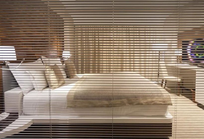 高级单人间, La Cigale Tabarka