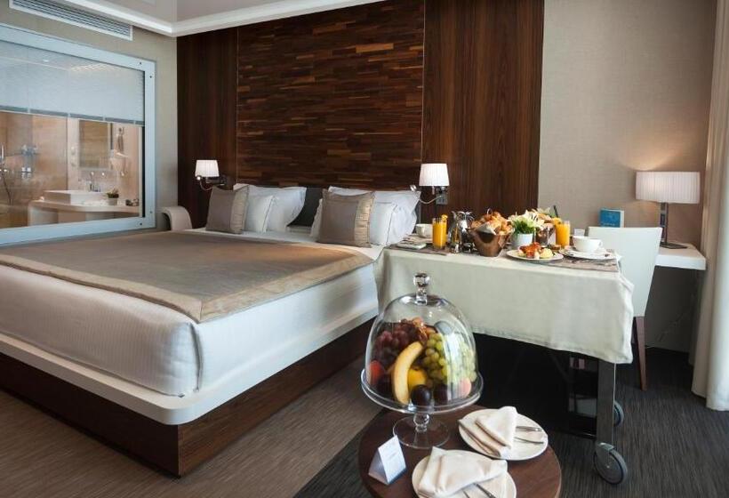 Habitación Premium Vista al Mar., La Cigale Tabarka