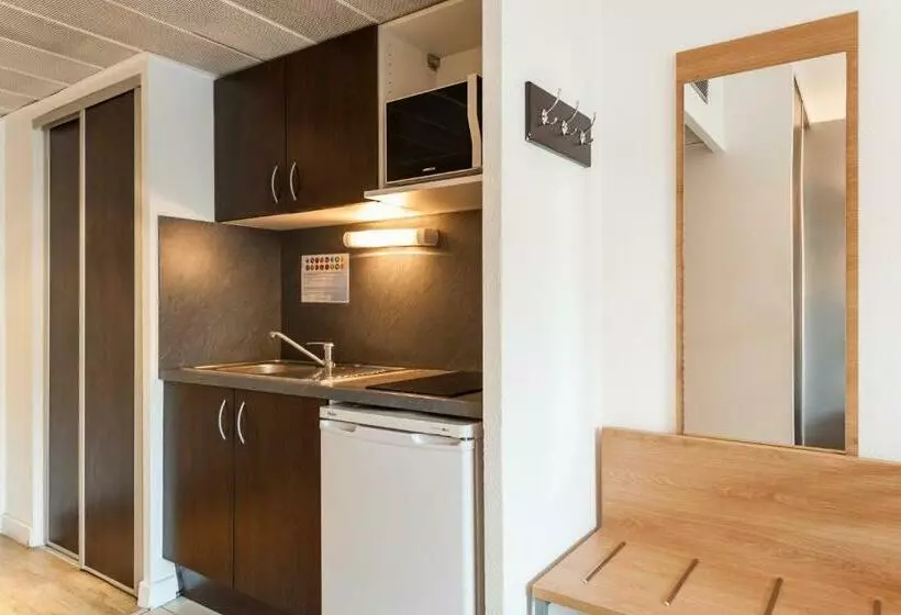 استودیوی استاندارد, Residhotel Le Grand Prado