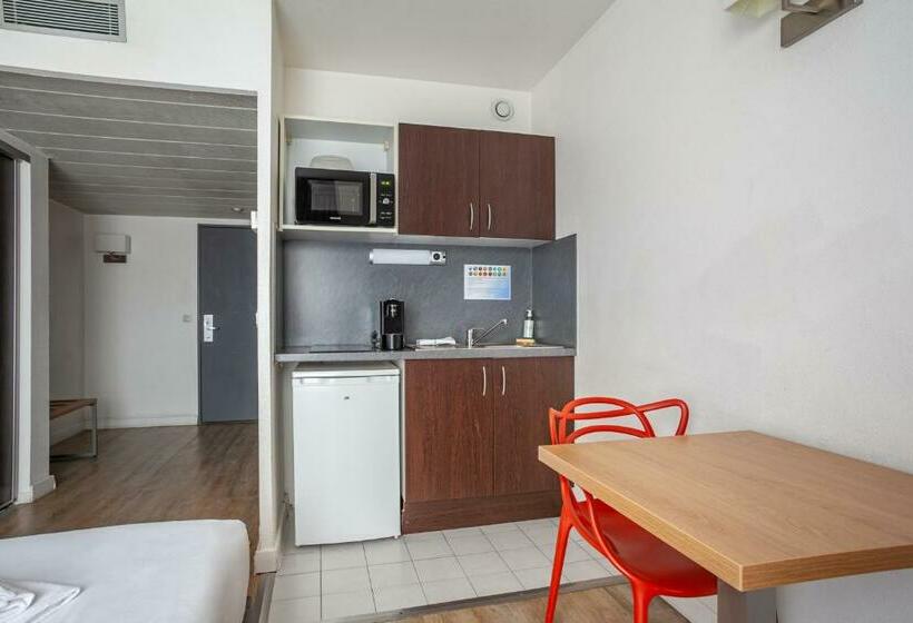 标准工作室, Residhotel Le Grand Prado