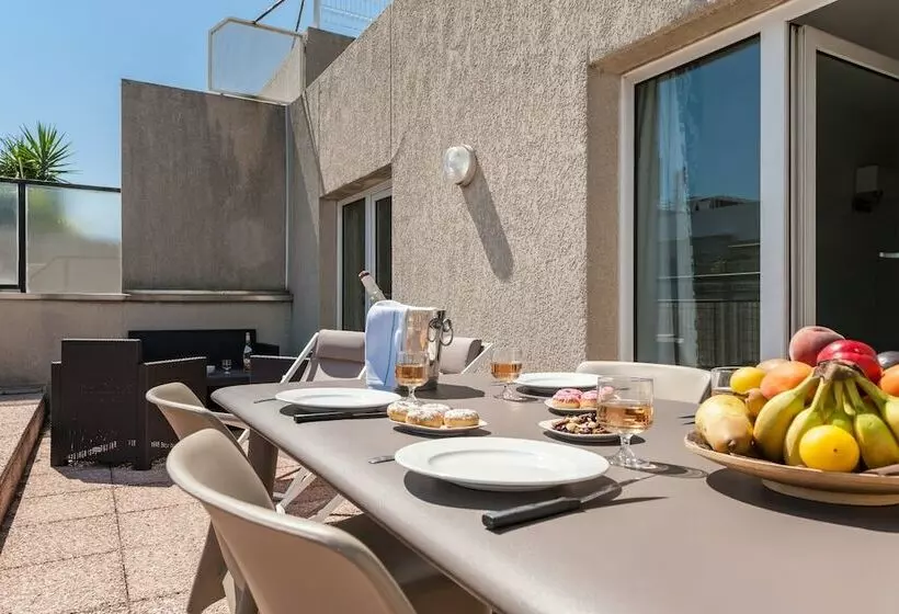 آپارتمان 1 خوابه با تراس, Residhotel Le Grand Prado