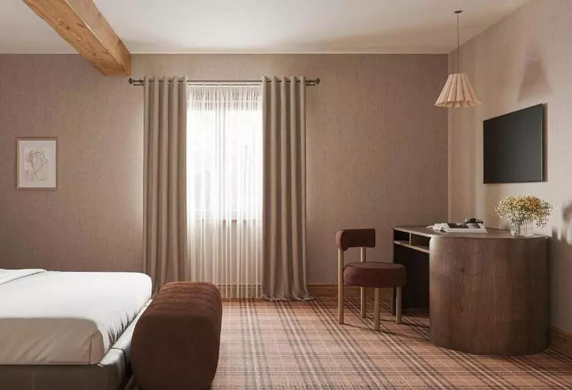 Deluxe Room King Size Bed, Sonder The Rochebrune