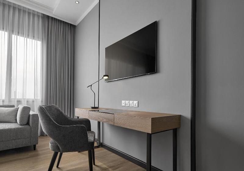 带大床的豪华间, Ac Hotel By Marriott Penang