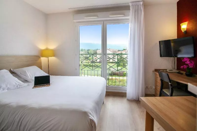 スタンダードスタジオ, Zenitude Hôtelrésidences Divonne Confort