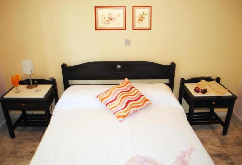 شقة 3 غرف, Marita's Apartments